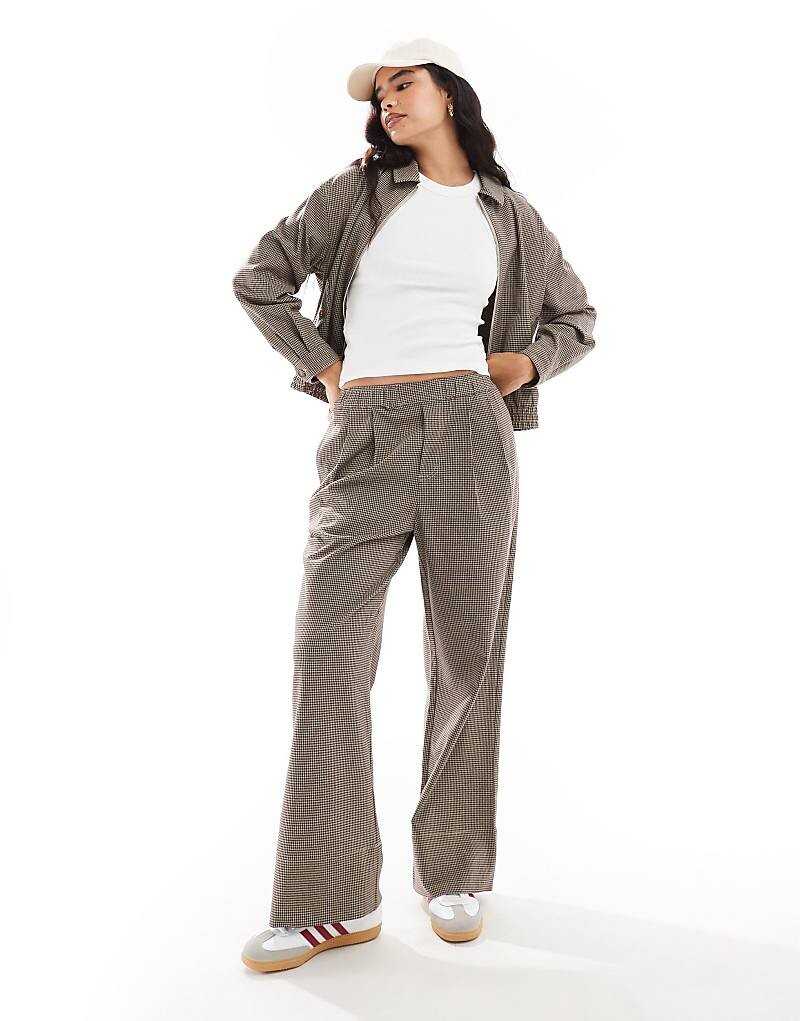 

ASOS DESIGN Коричневые широкие брюки в клетку, часть комплекта