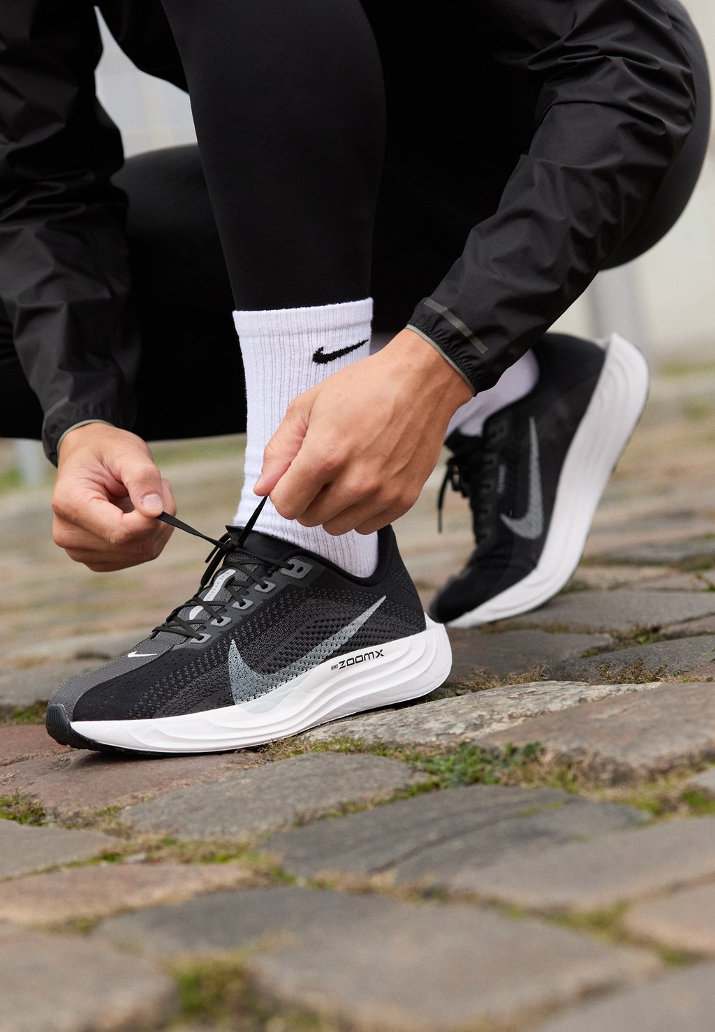 

Кроссовки для бега PEGASUS PLUS Nike Performance, черный