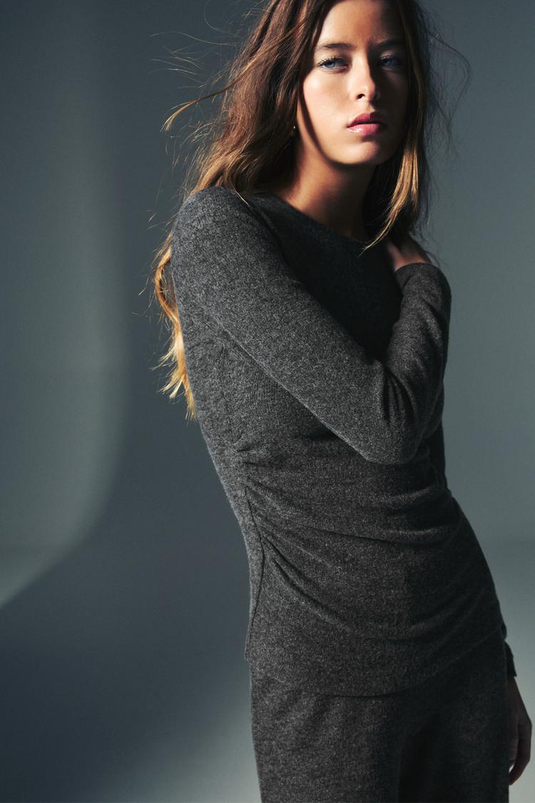 

Футболка с длинным рукавом Pull And Bear, серый