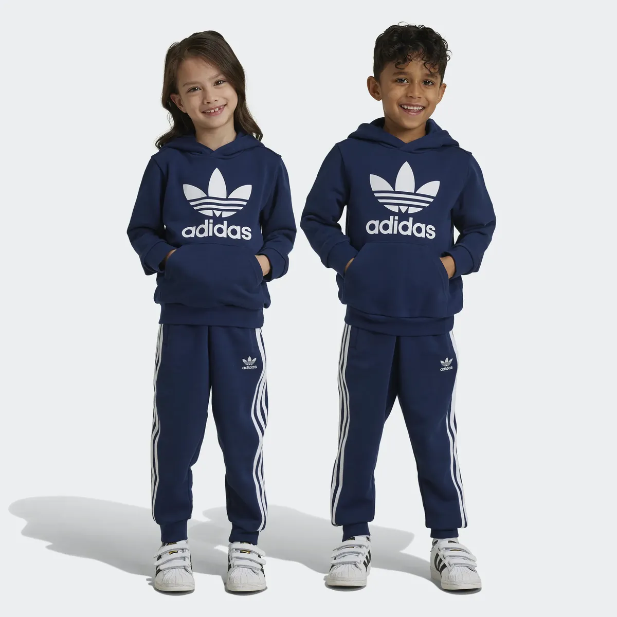 

Спортивный костюм Adidas Originals "HOODIE SET" (2 шт.), цвет Night Indigo