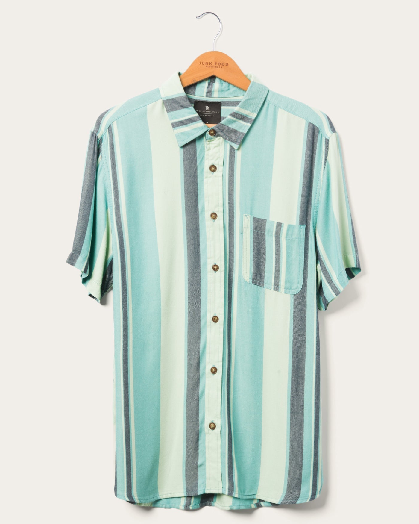 

Мужская рубашка Farley One Pocket Junk Food Clothing, цвет spray