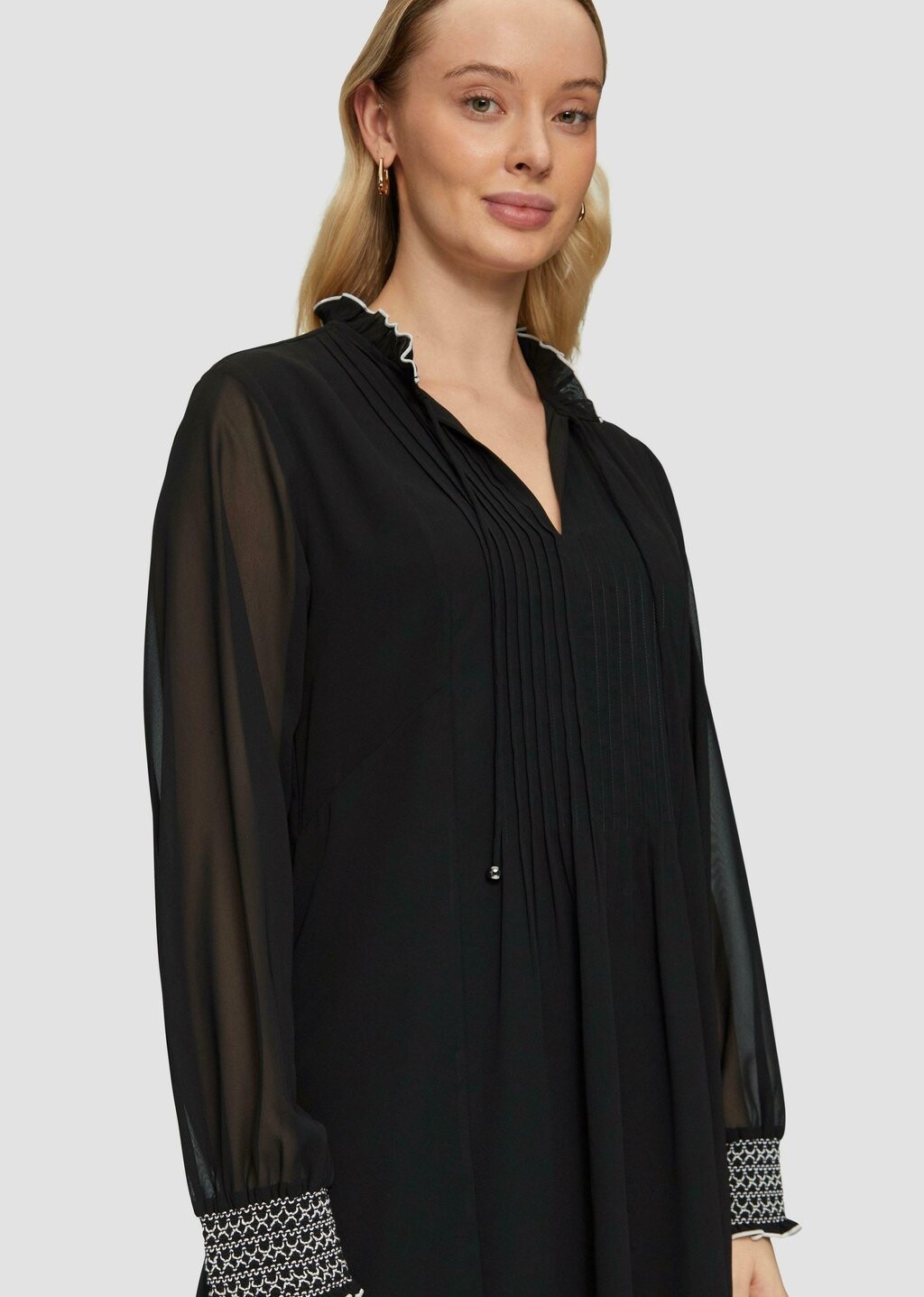 

Повседневное платье s.Oliver BLACK LABEL, черный