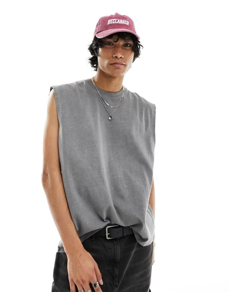 

ASOS DESIGN – футболка оверсайз графитового цвета
