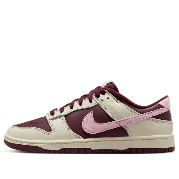 Кроссовки dunk low premium 'valentine's day 2023' Nike, белый (размер RU 38)