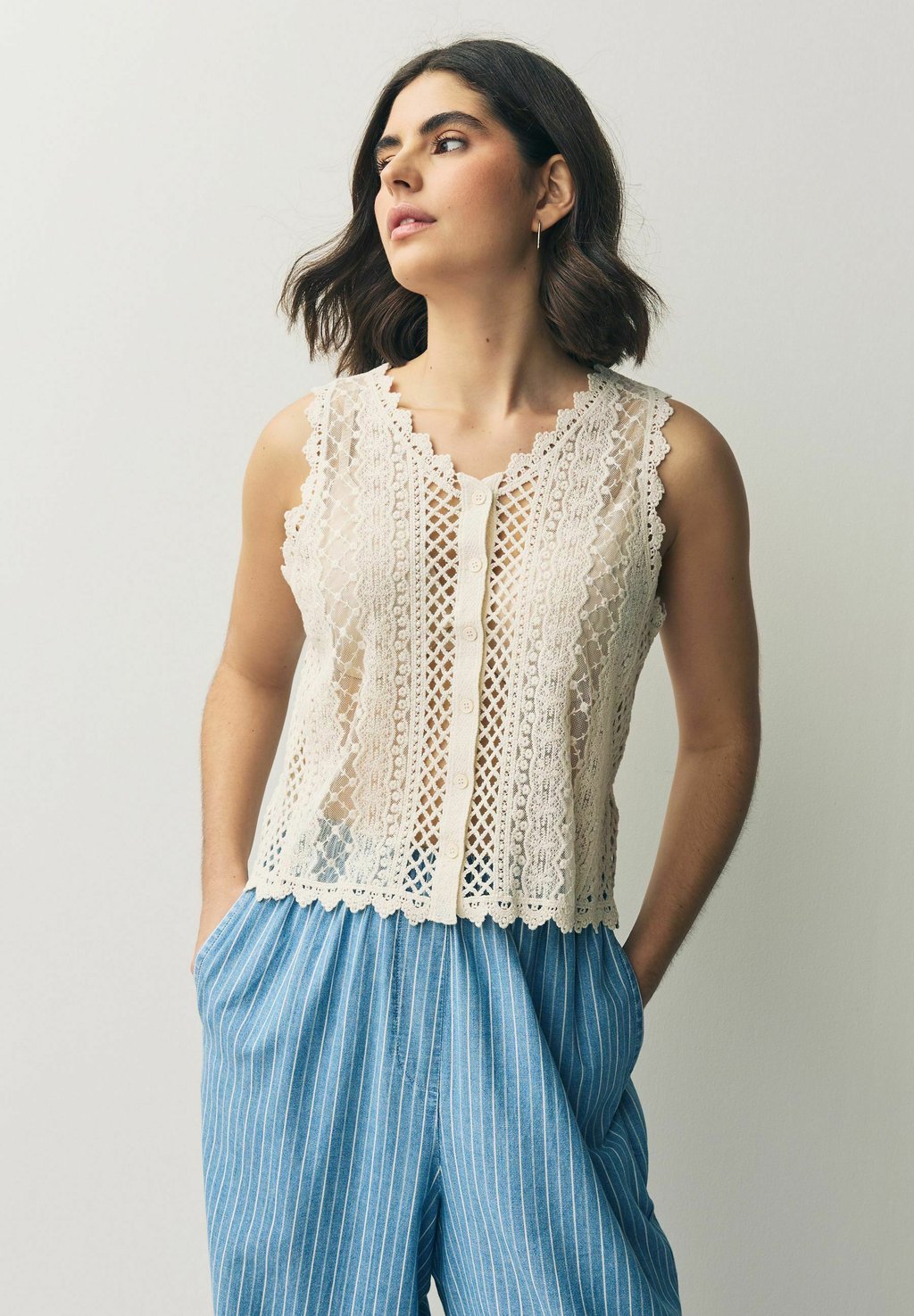 

Жилет REGULAR FIT - STITCH BUTTON UP Next, бежевый