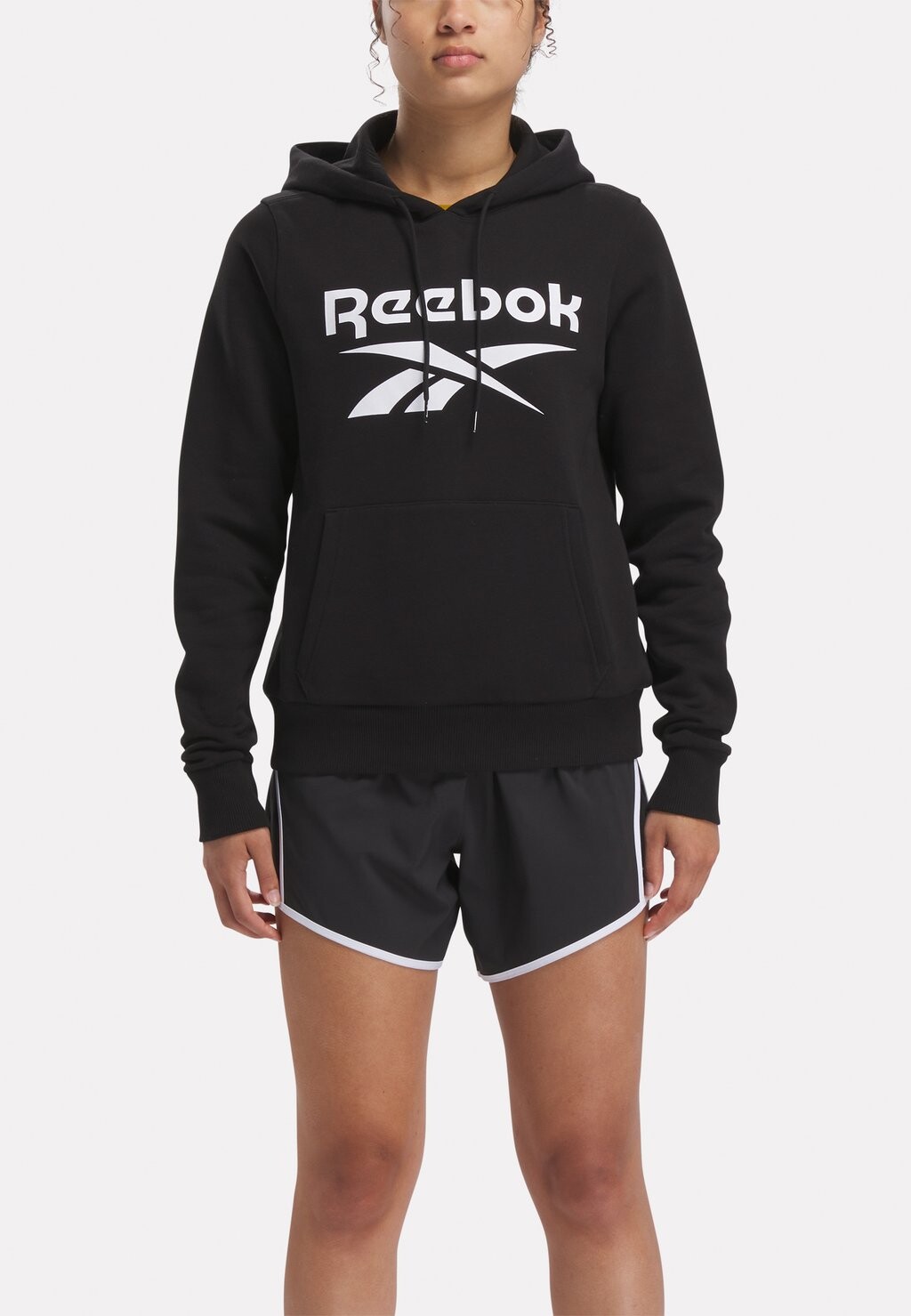 

Толстовка Reebok, черный