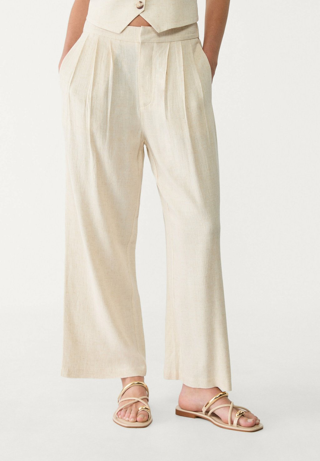 

Брюки DARTED CULOTTES Stradivarius, цвет Stone