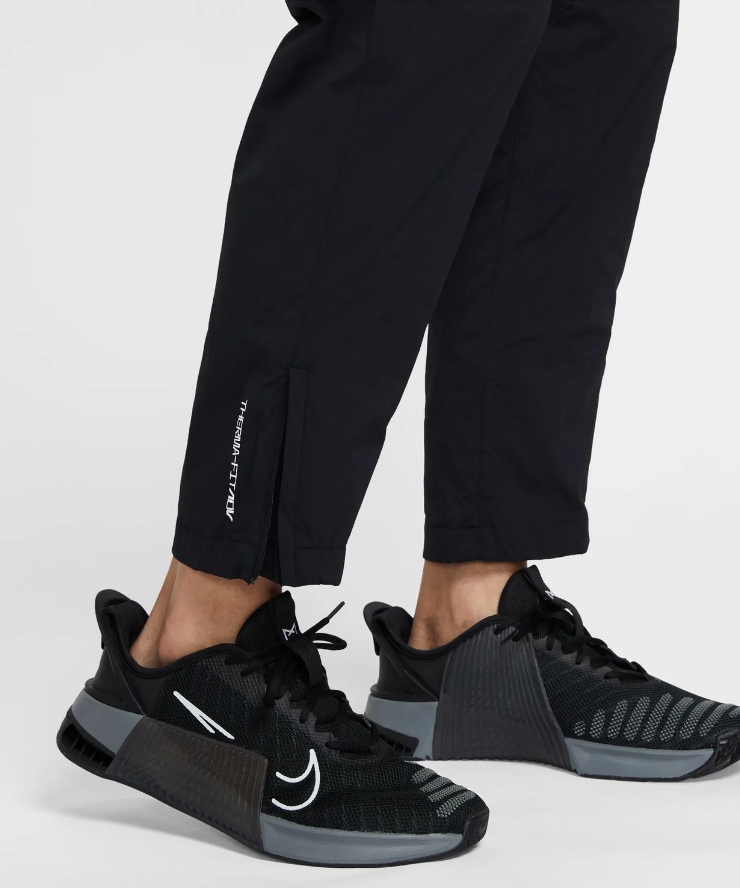 Мужские штаны из нейлона Nike TFADV NPT черные — фото 4