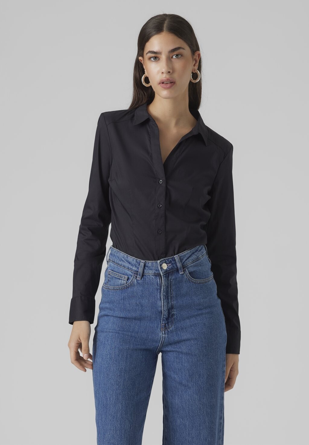 

Рубашка Vero Moda, черный