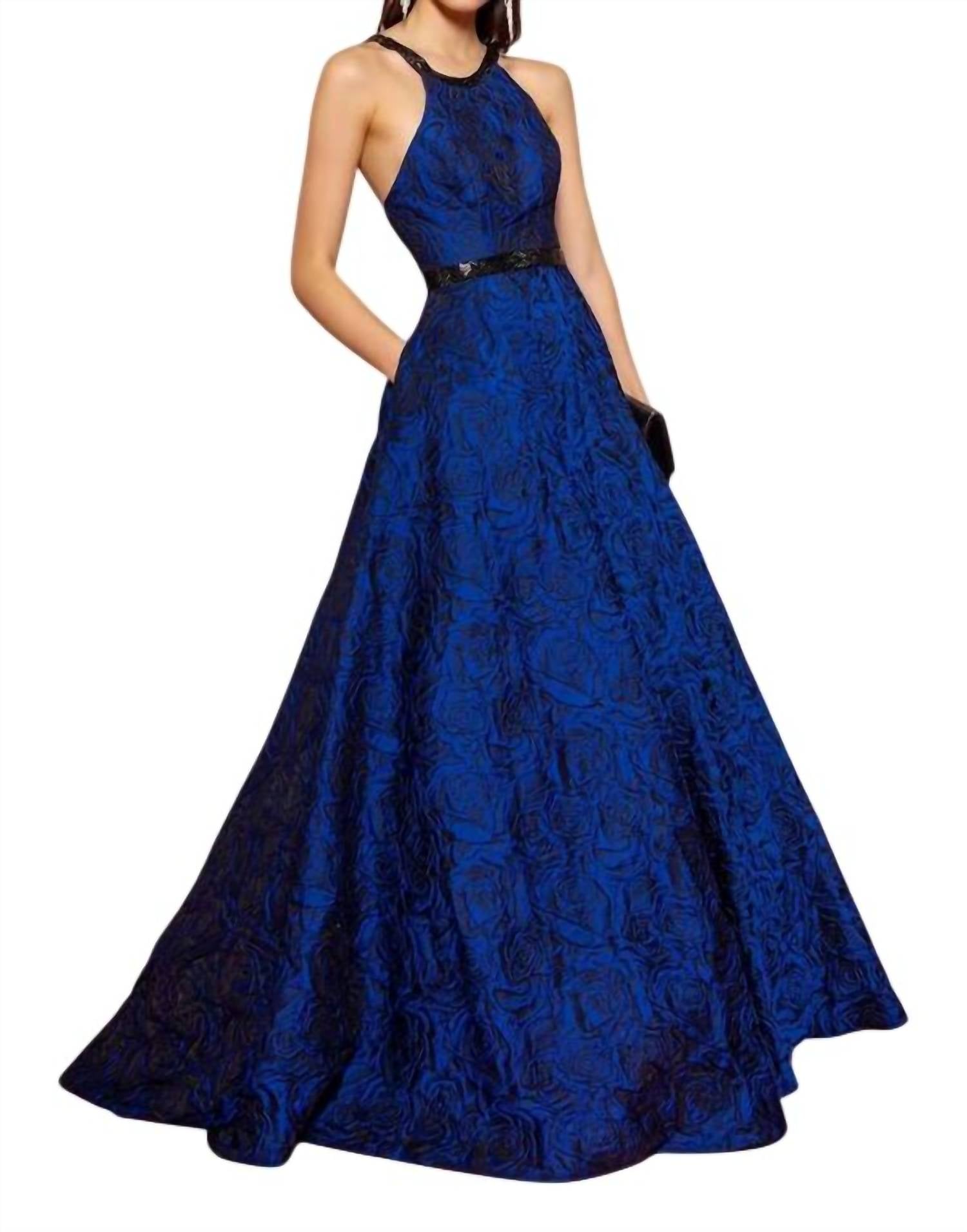 

Вечернее платье с карманами Royal COLORS DRESS