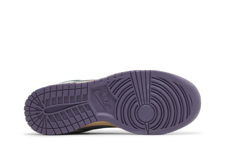 Кроссовки Nike Wmns Dunk Low, фиолетовый