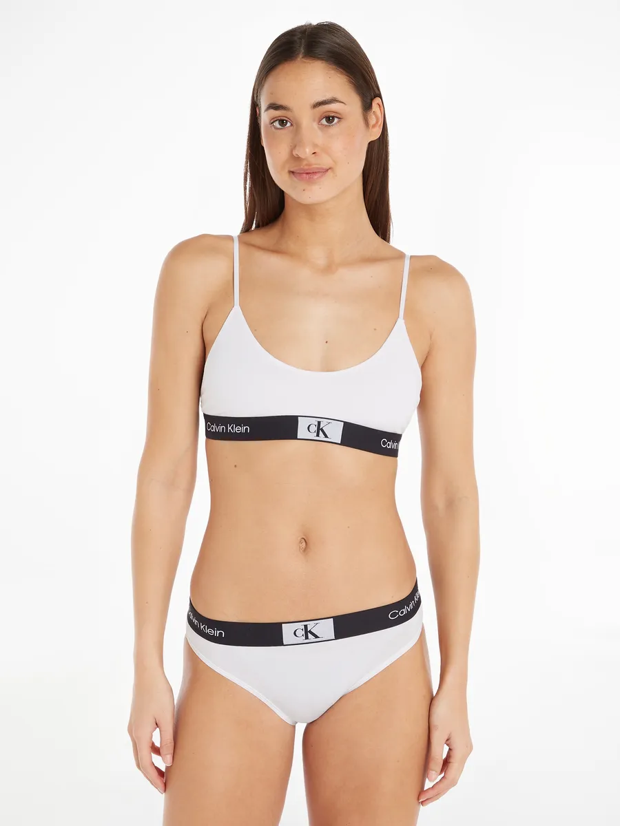 

Бюстгальтер без косточек Calvin Klein Underwear "UNLINED BRALETTE", с классическим поясом с логотипом CK, белый