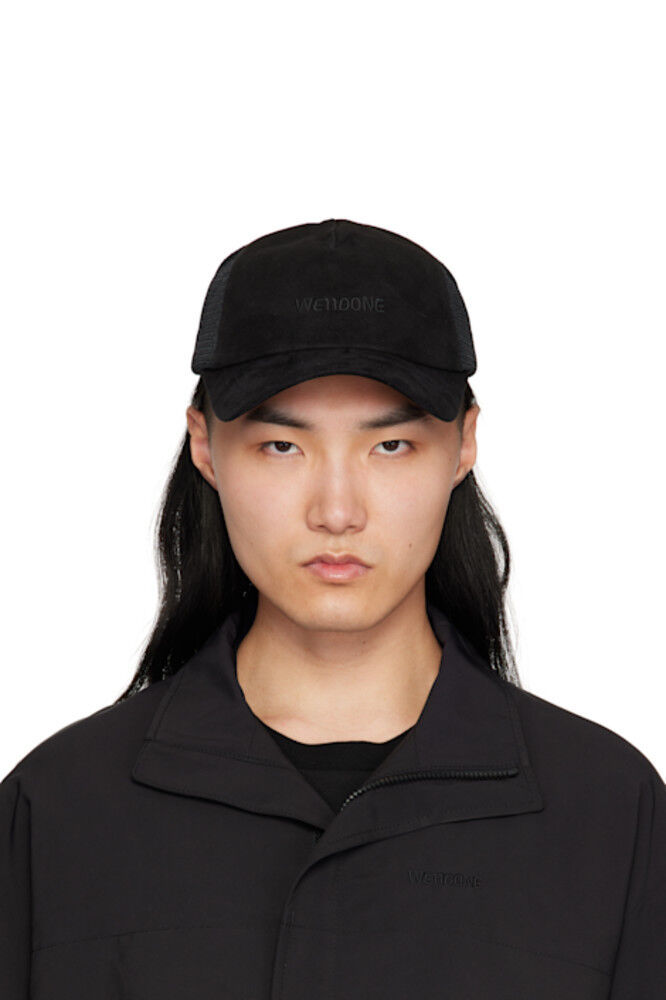 

Черная замшевая кепка с вышитым логотипом We11done