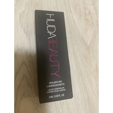 

Huda Beauty Fauxfilter Светящийся матовый консилер