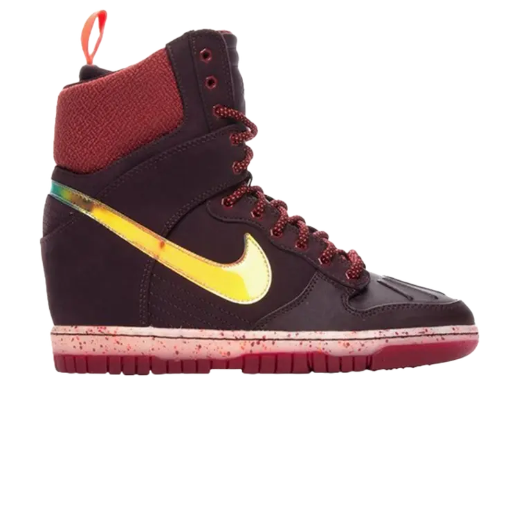 

Кроссовки Nike Wmns Dunk Sky Hi SneakerBoot 'Deep Burgundy', красный