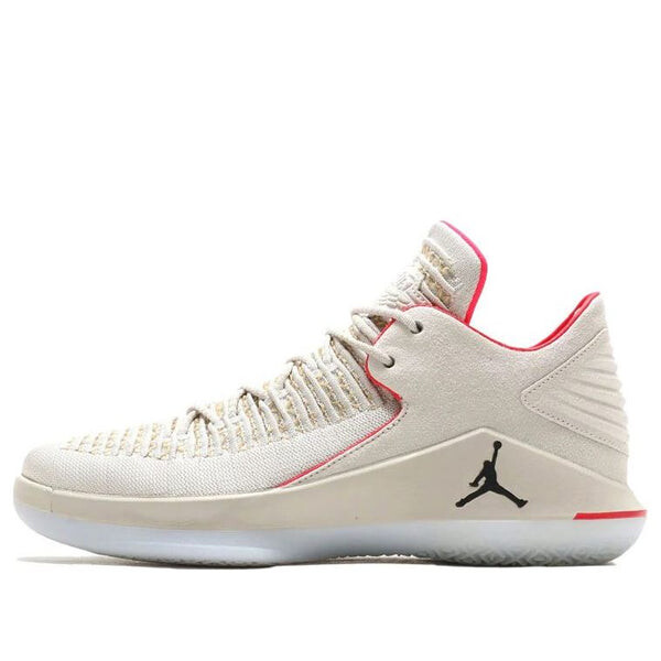 

Кроссовки 32 низкие Air Jordan, белый