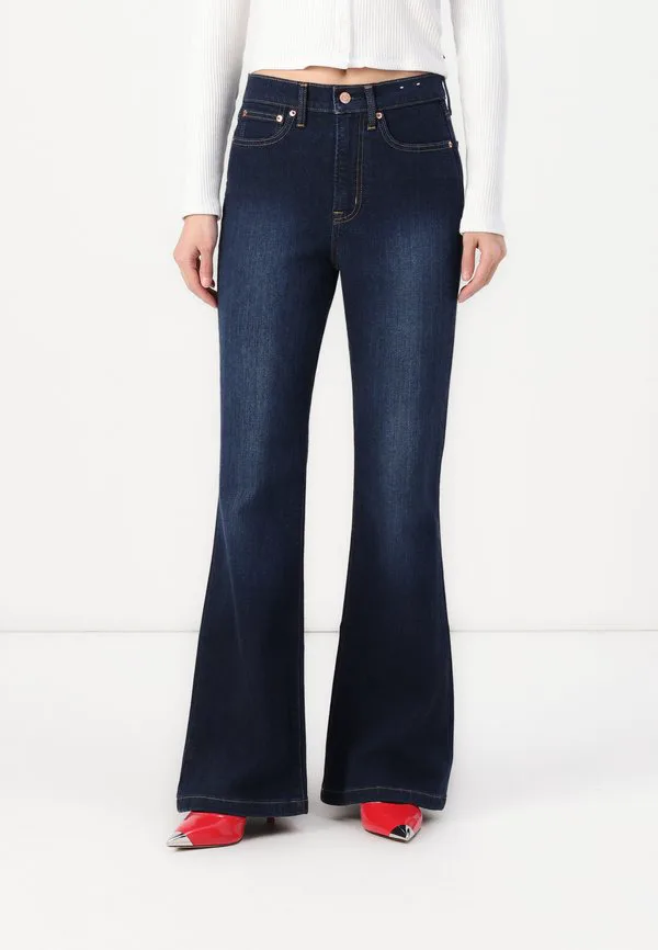 Расклешенные джинсы holzer Gap, Dark Wash