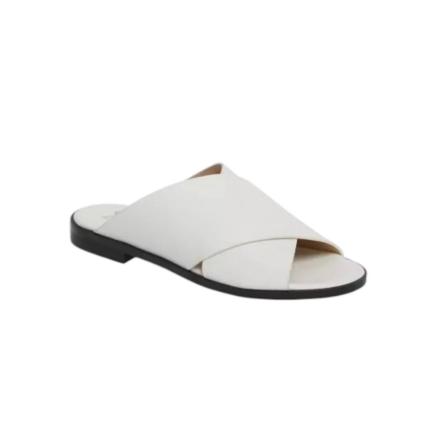 Женские туфли Idinia Flat из белой кожи Marc Fisher