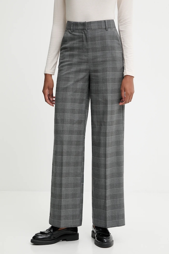 

Брюки United Colors Of Benetton, серый