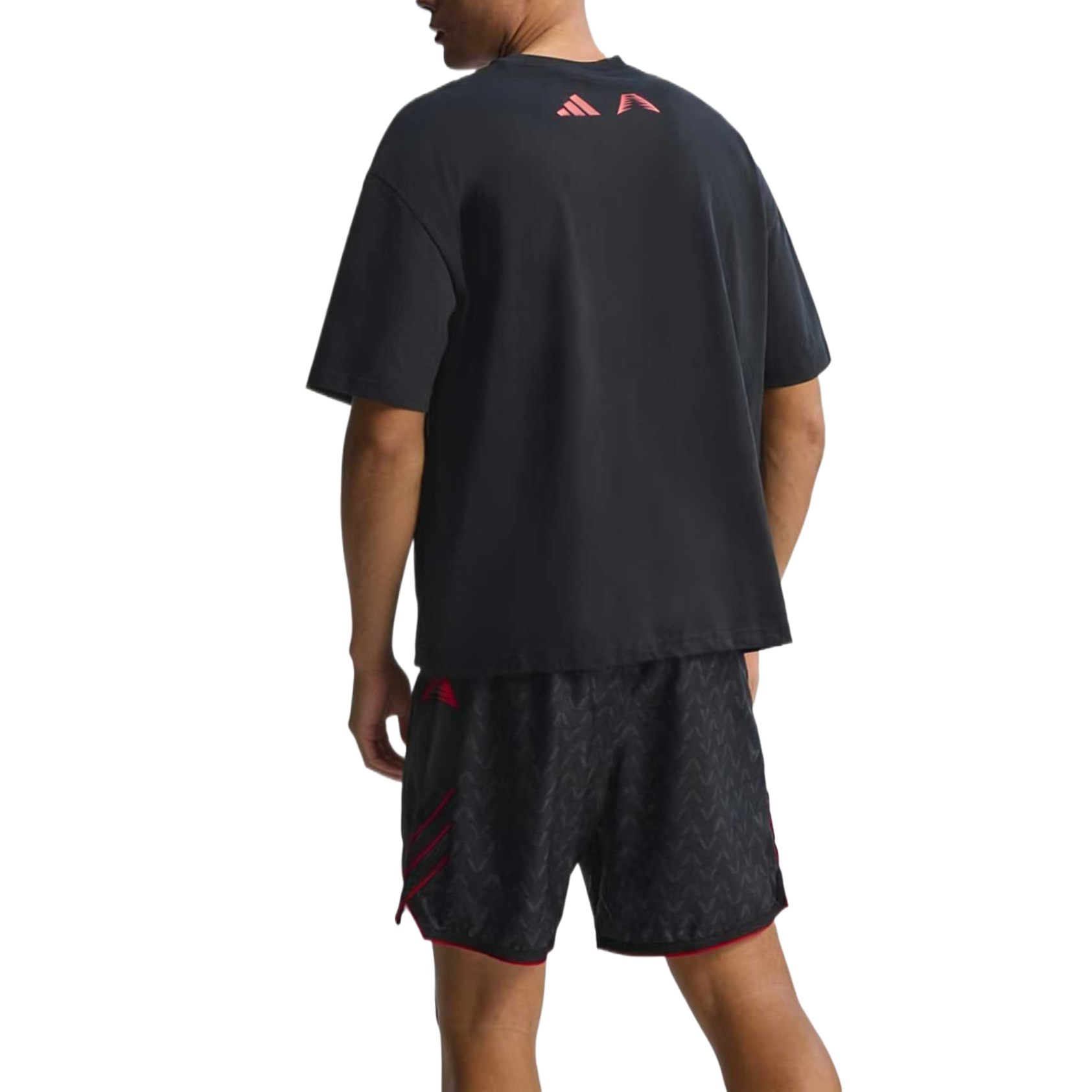 Adidas Футболка мужская Black Crew Neck Moderate Straight Fit — фото 3