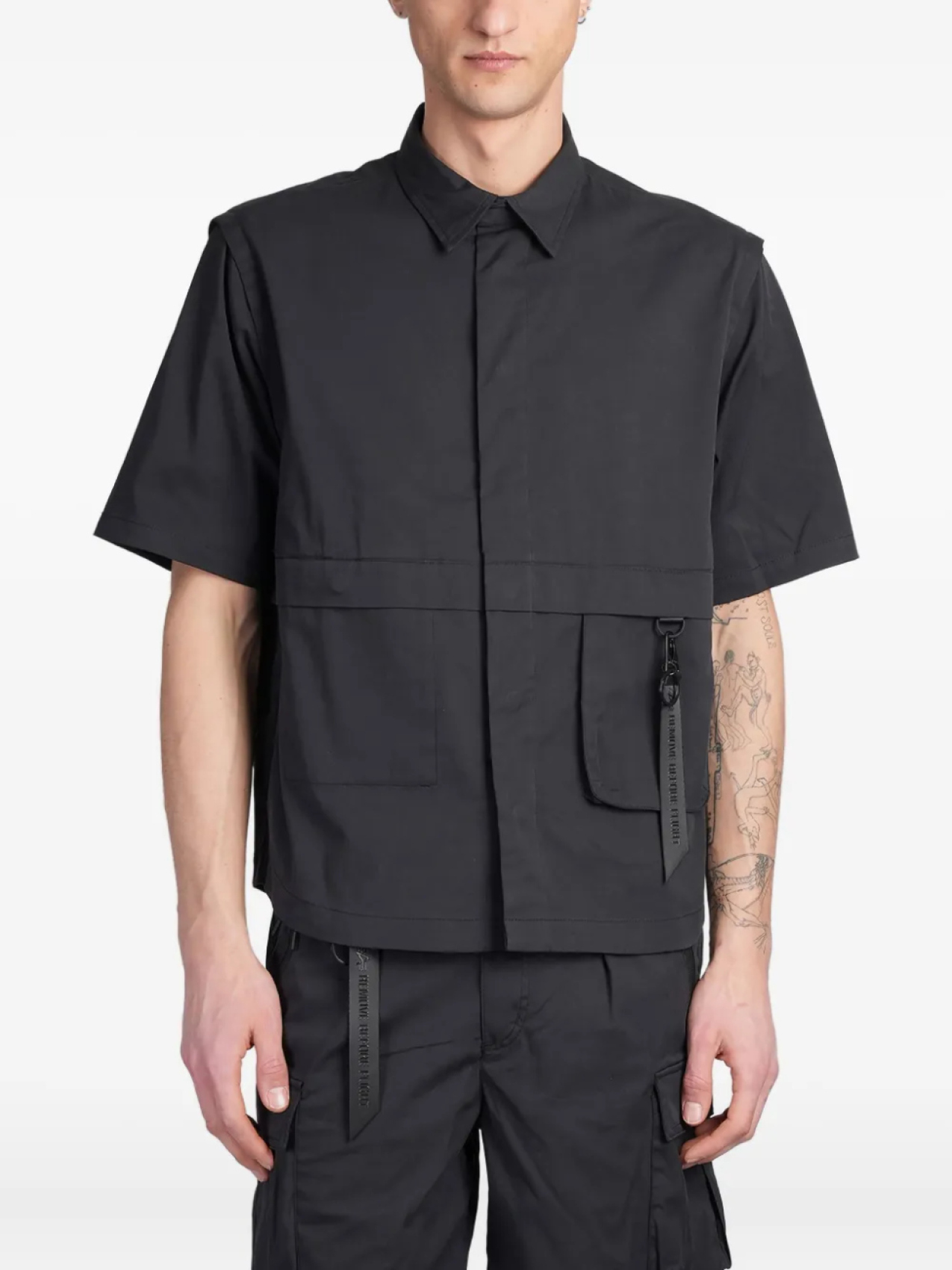

Рубашка с коротким рукавом и карманами Alpha Industries, черный