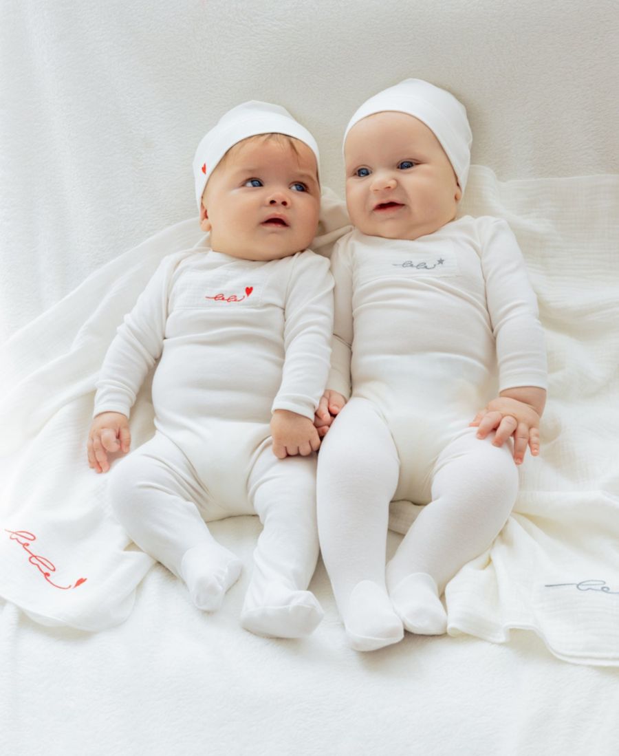 Хлопковая футболка с муслиновыми нашивками Baby Layette NoggiWear, Ivory / blue — фото 4