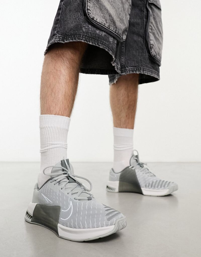 

Кроссовки Nike Metcon 9 тройного серого цвета Nike, Серый, Кроссовки Nike Metcon 9 тройного серого цвета Nike