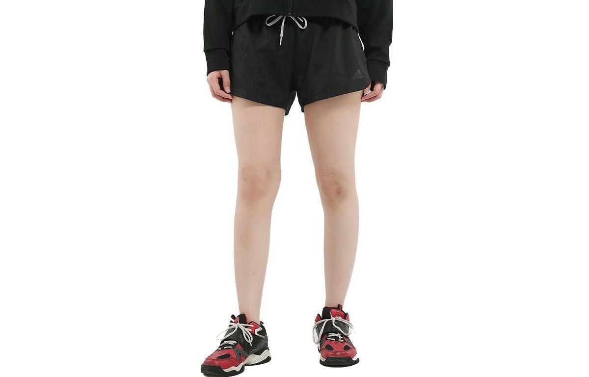 

Повседневные шорты женские черные Adidas