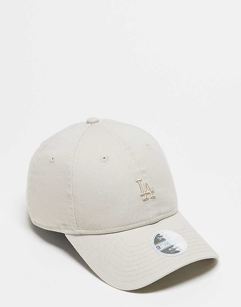 

Бежевая кепка New Era 9twenty LA Dodgers с мини-логотипом