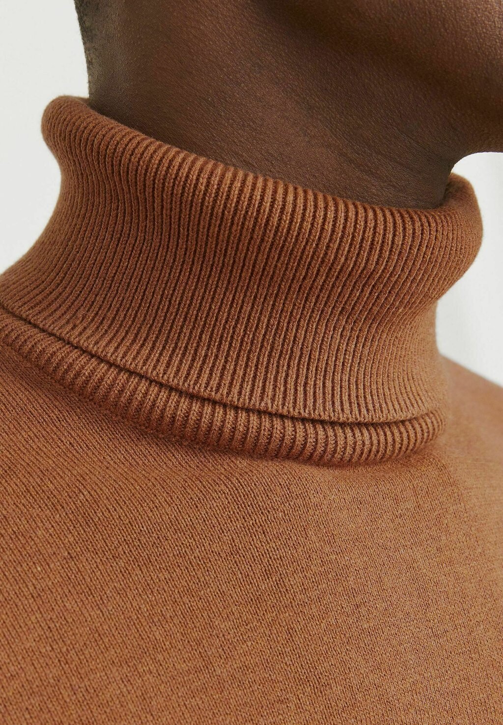 

Джемпер JJEEMIL ROLL NECK Jack & Jones, коричневый