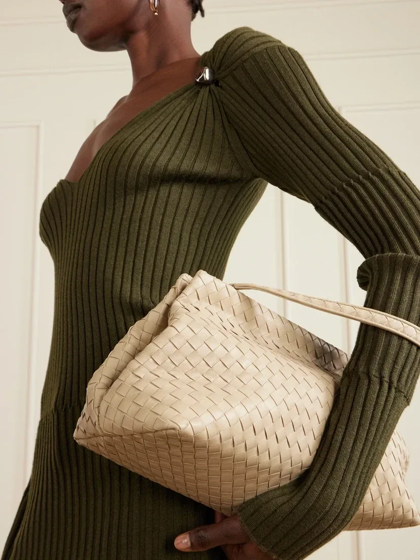 Плечевая сумка из кожи Intrecciato BOTTEGA VENETA, белый — фото 2