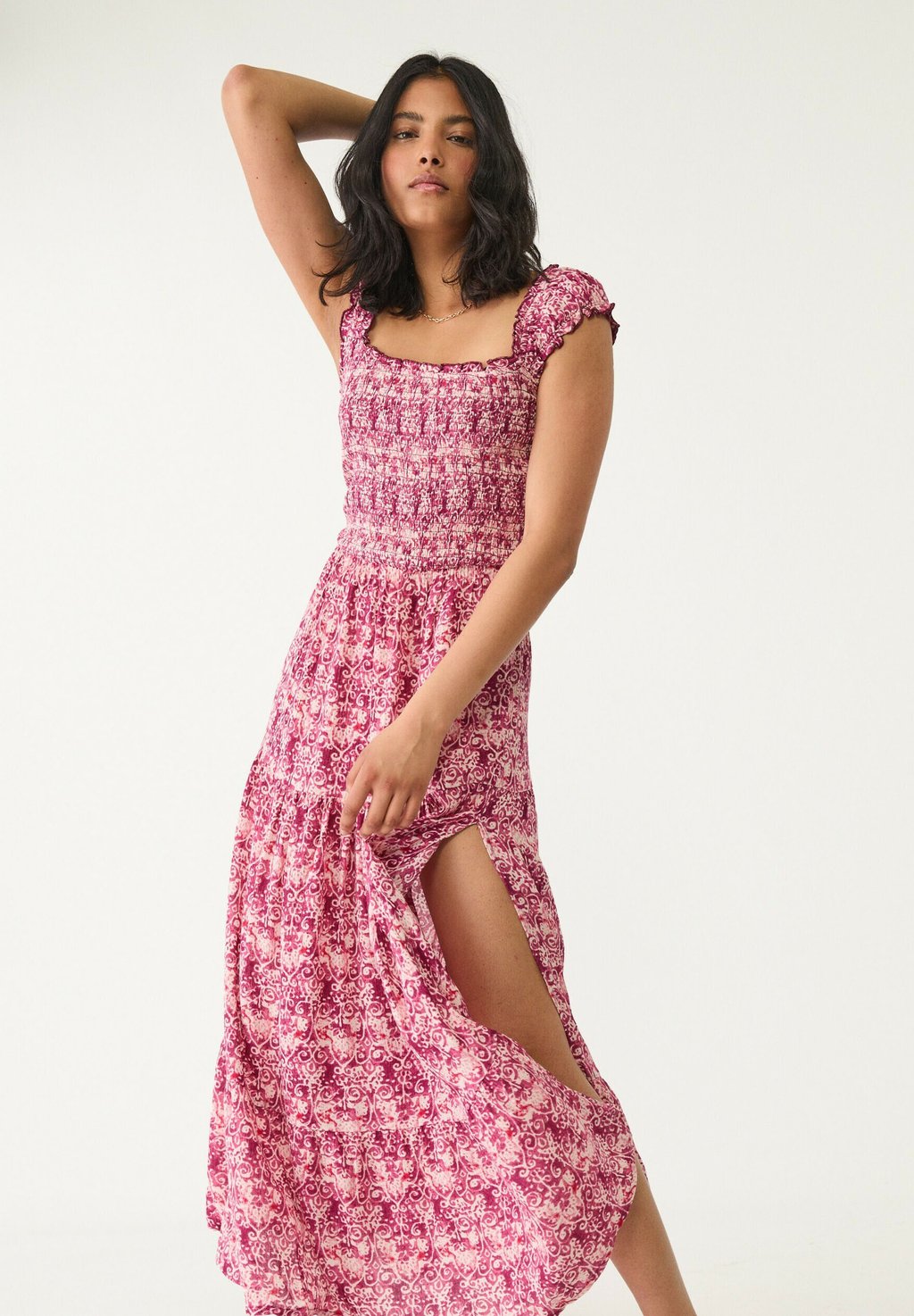 

Платье макси FLOWING PRINTED MIDI Stradivarius, фиолетовый
