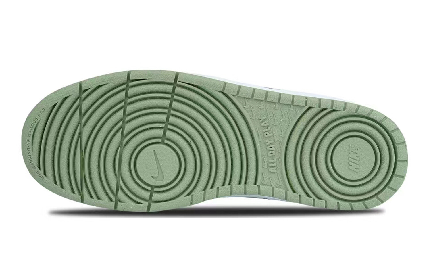 

Женские кроссовки для скейтбординга Nike Court Borough