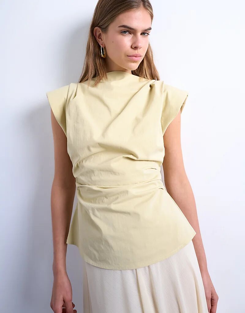 

Топ Topshop с приталенным лифом и структурированными плечами цвета пахты