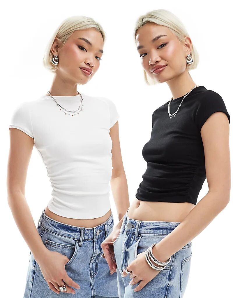 

Упаковка из 2 футболок Bershka с коротким рукавом и сборками белого цвета