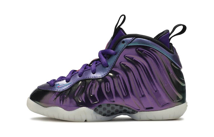 

Детские баскетбольные кроссовки Nike Foamposite One PS