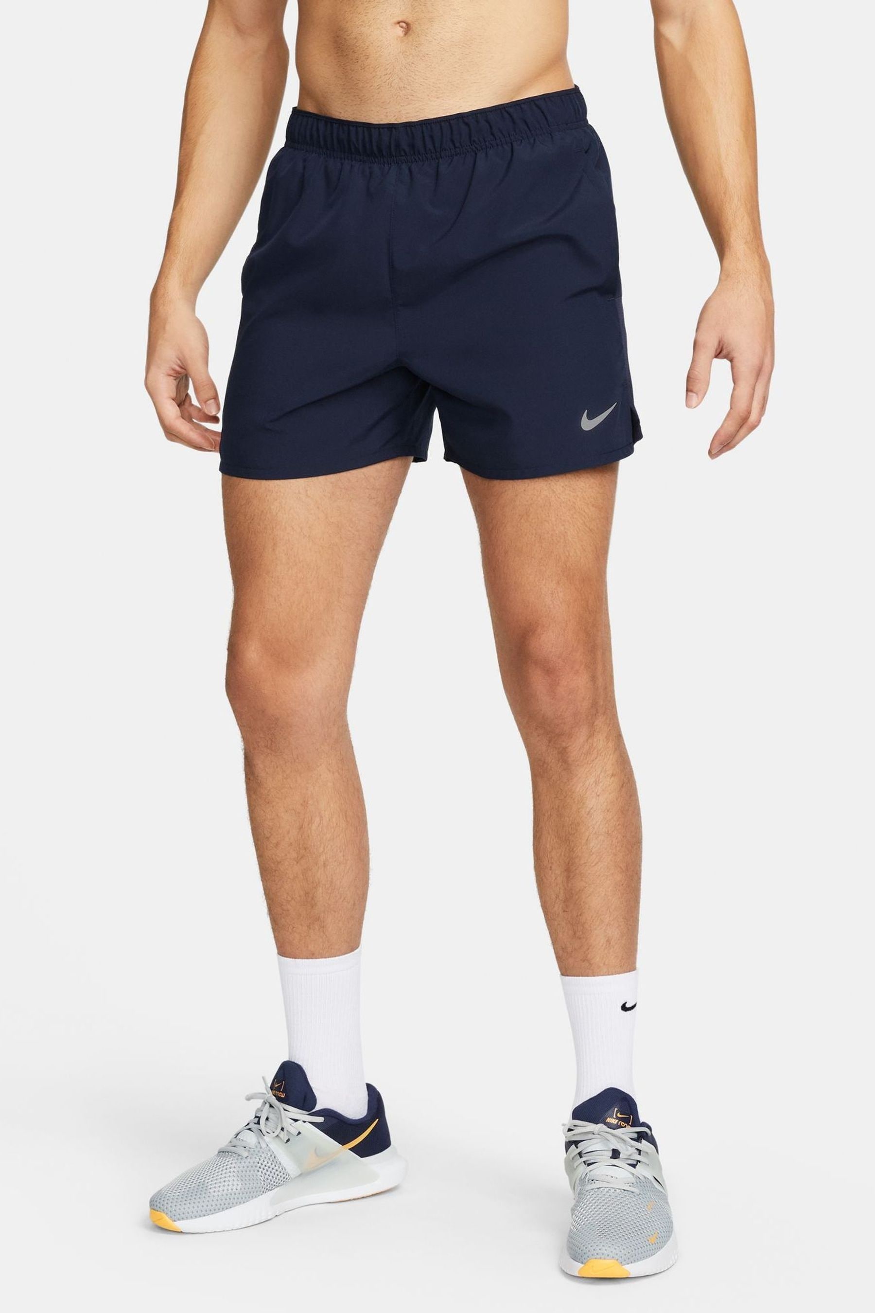 

Беговые шорты Dri fit Challenger 5 дюймов на подкладке Nike, синий