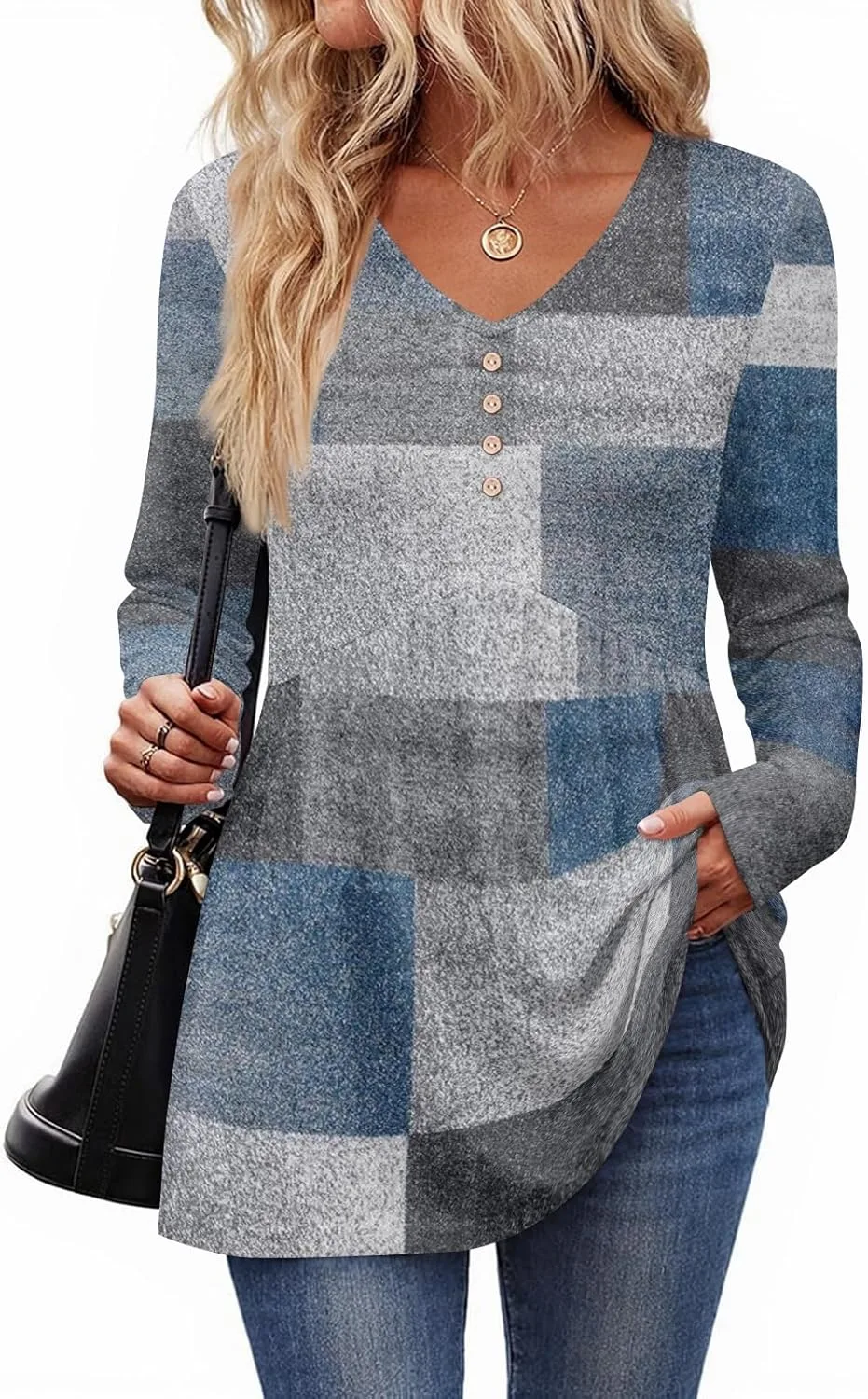 

Женская блузка с длинным рукавом и V-образным вырезом FlekmanArt