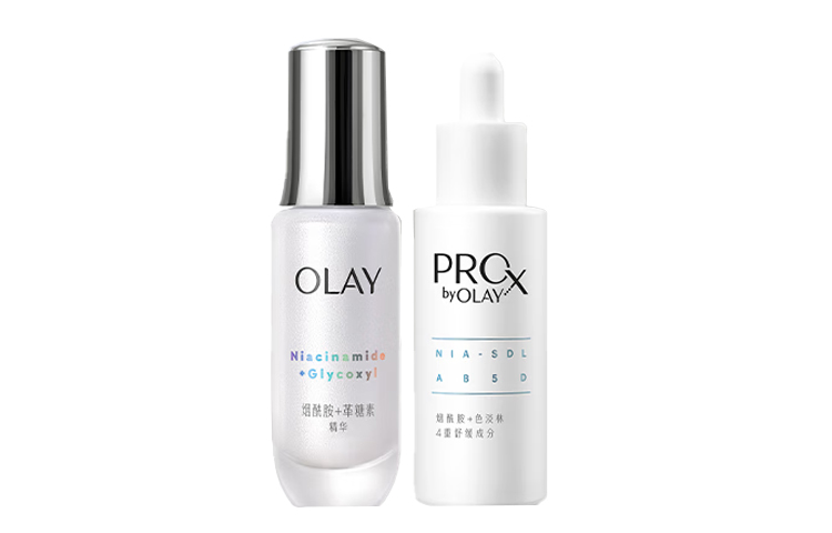 Olay Маленькая белая бутылочка отбеливающая эссенция набор для комбинированной кожи подтягивающий, увлажняющий, восстанавливающий 30мл+40мл — фото 2