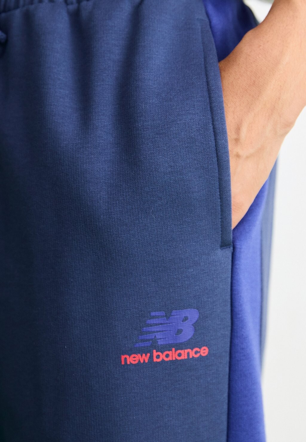 

Спортивные брюки CLASSICS New Balance, синий