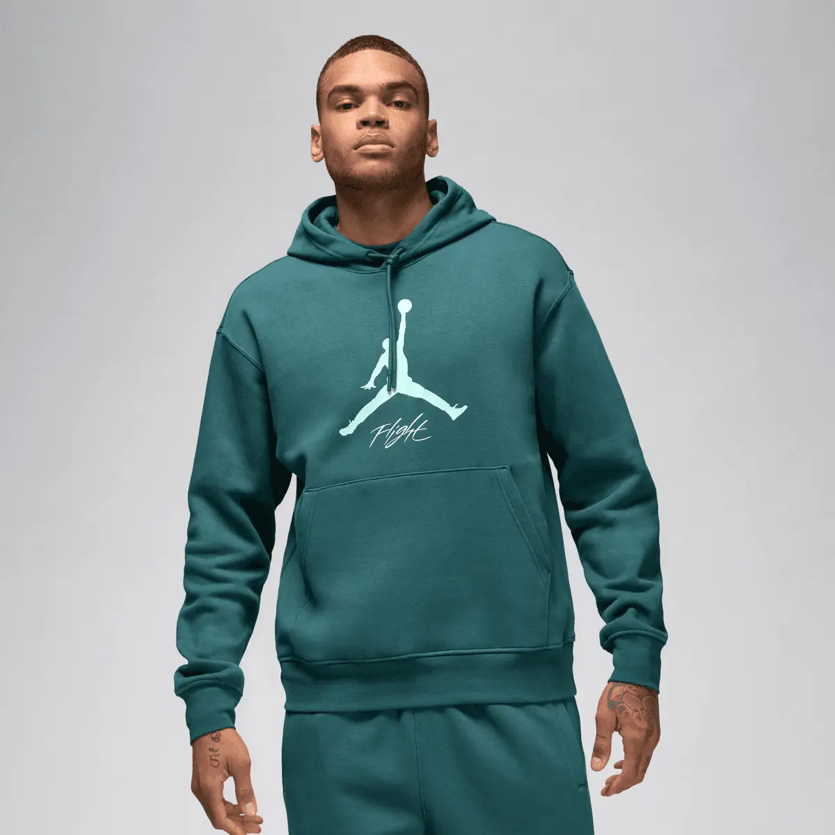 

Худи Jordan Essentials Fleece Baseline, зеленый