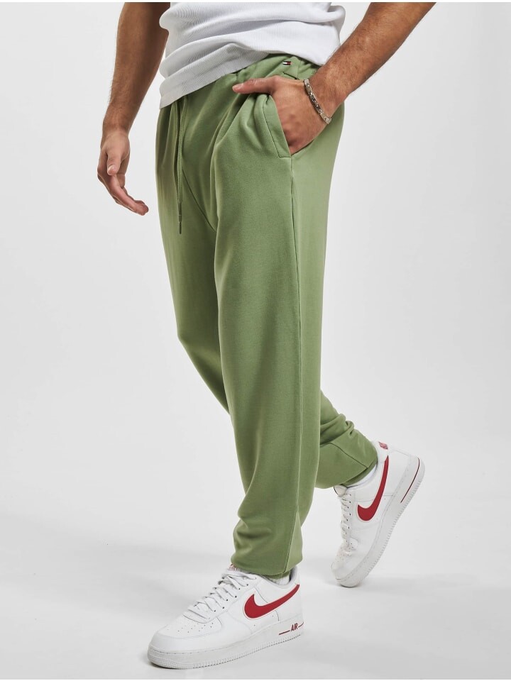 

Спортивные штаны Tommy Hilfiger, цвет clean green