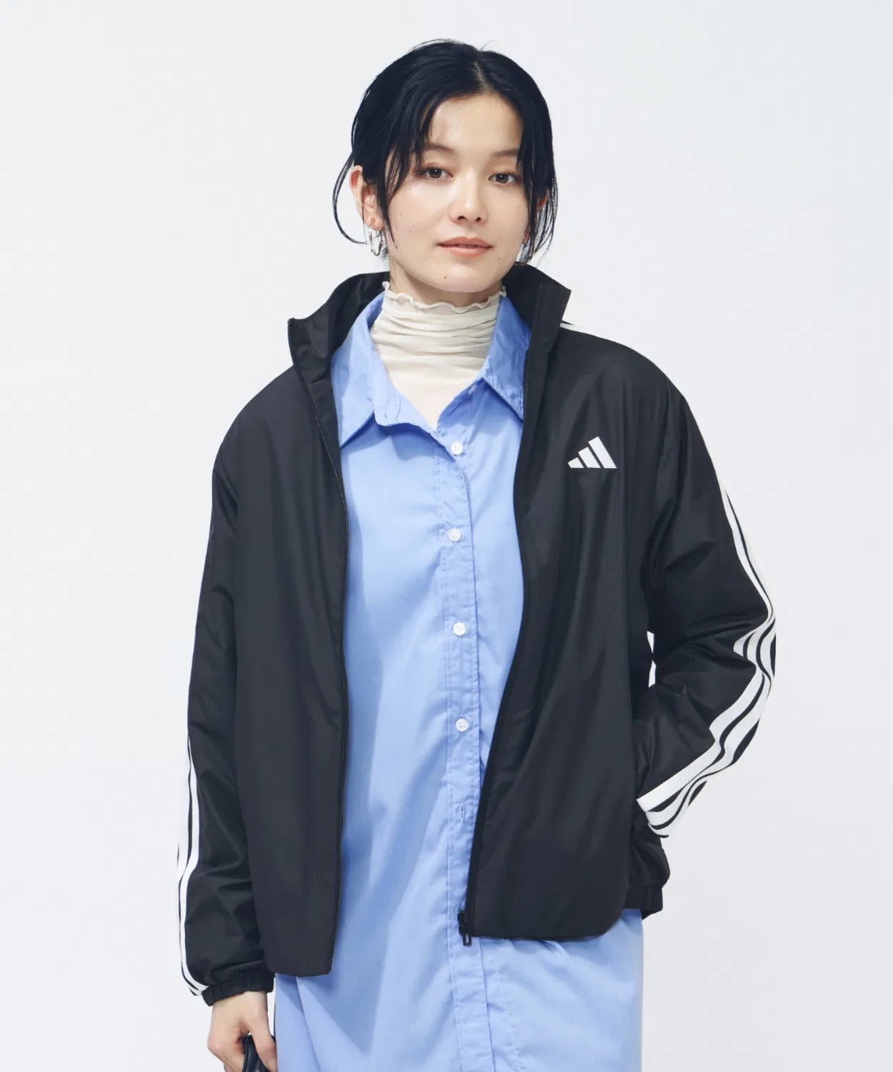 Ветровка adidas с тремя полосками, свободного кроя, чёрная — фото 4
