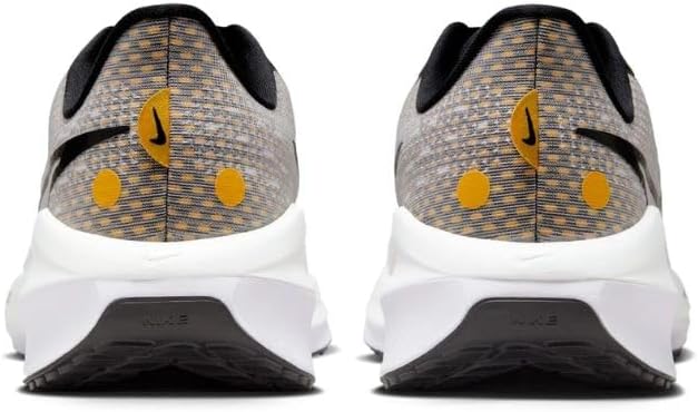 Мужские кроссовки для бега Nike Vomero 17, белый/черный/оранжевый — фото 4