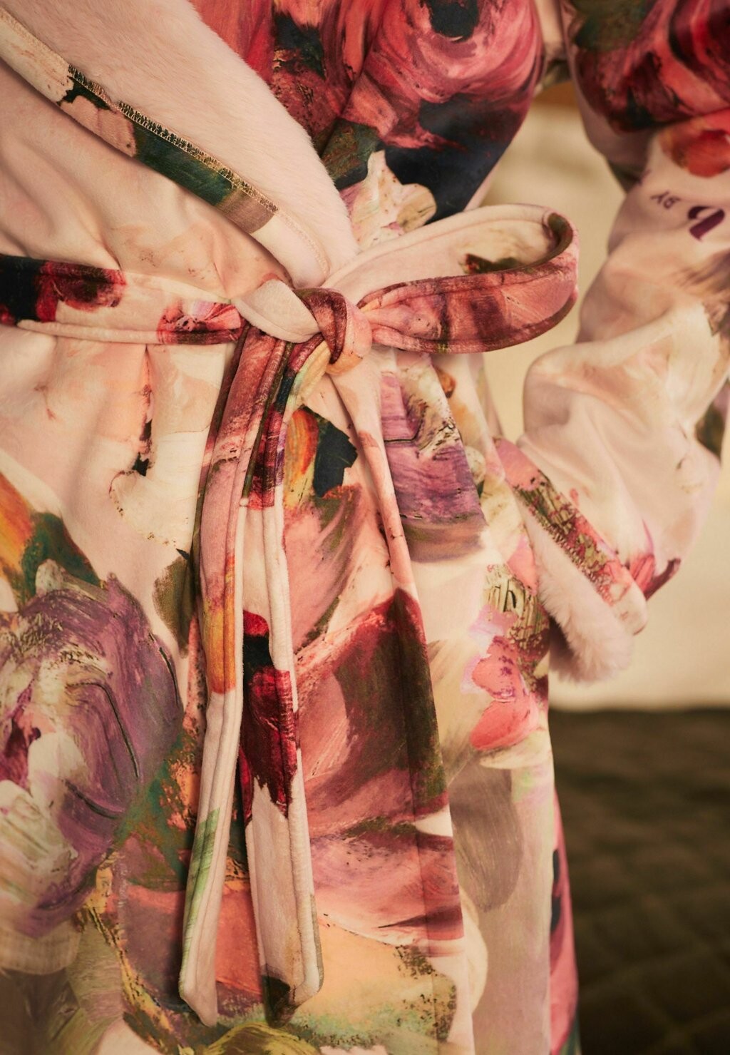 

Халат FLORAL PRINT COSY REGULAR FIT B by Ted Baker, розовый