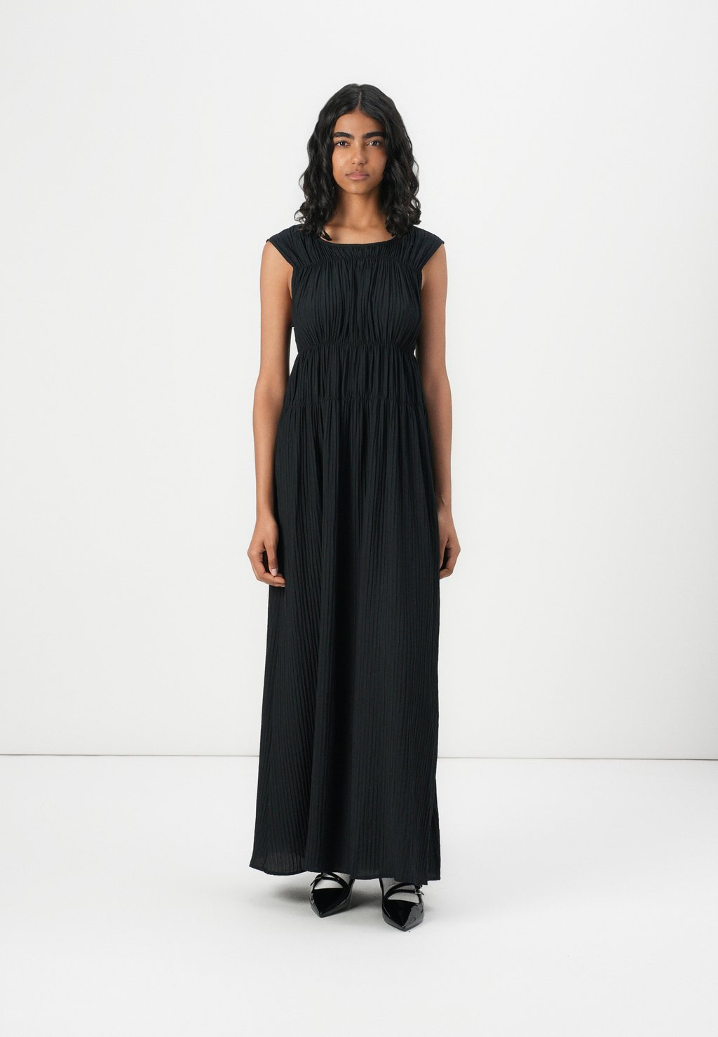 

Платье макси VIFOXY O NECK MAXI DRESS VILA, черный
