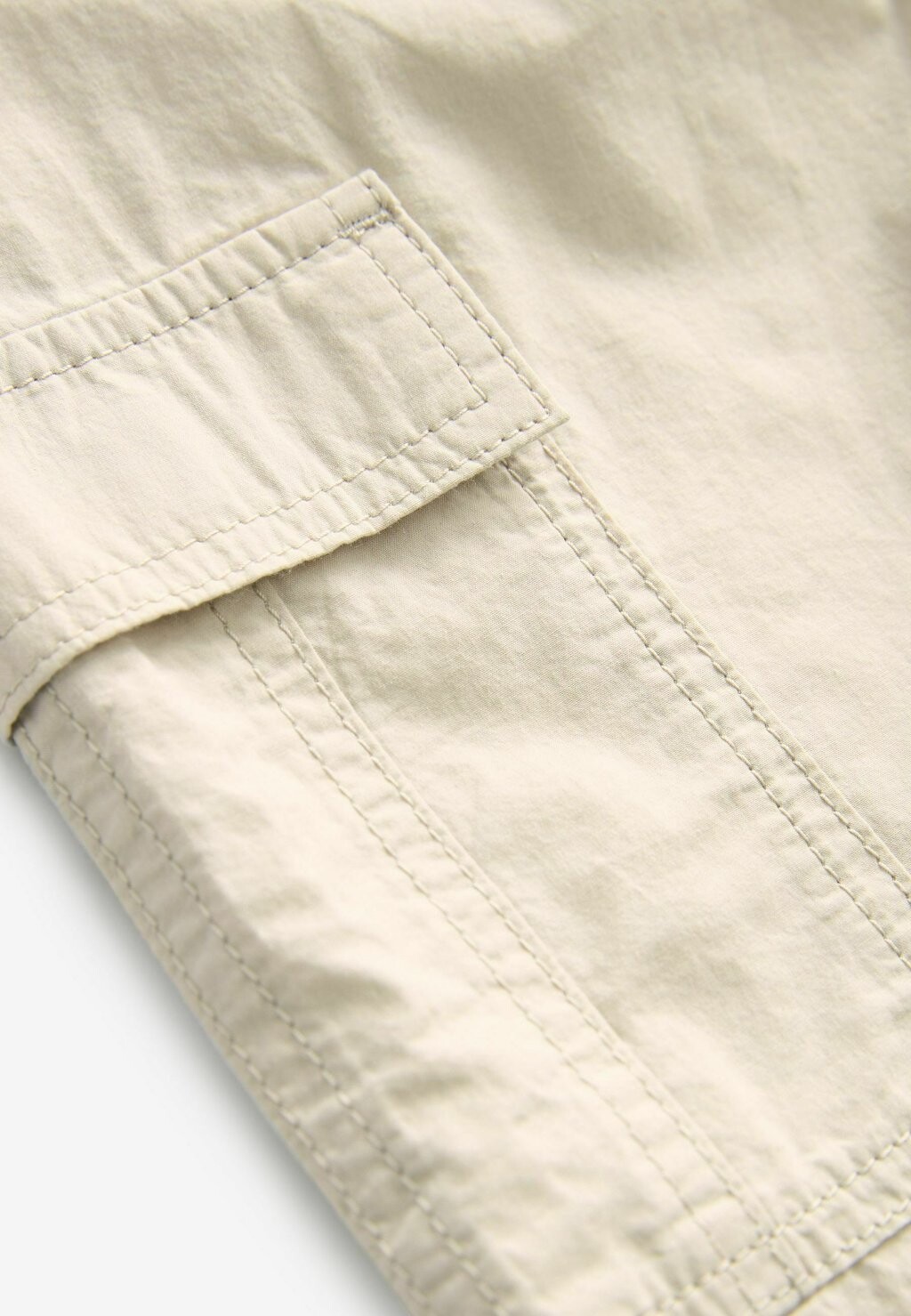 

Шорты Parachute Regular Fit Next, нейтральный экрю