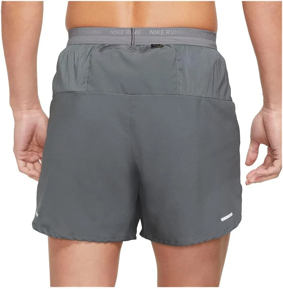 Nike мужские шорты Dri-FIT Stride 5" с подкладкой — фото 2
