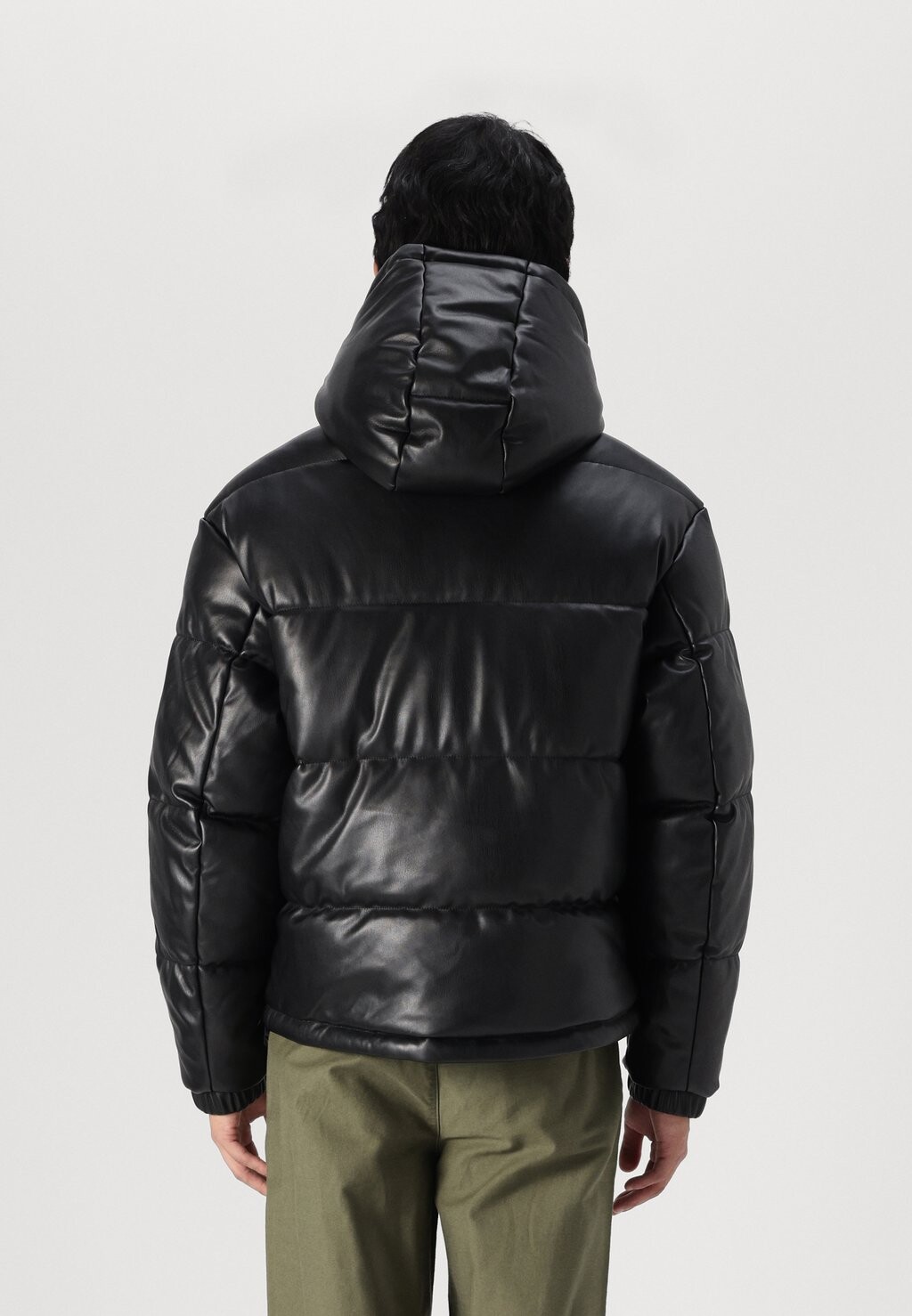 

Зимняя куртка JCOTERRAIN HOOD PUFFER JACKET Jack & Jones, черный