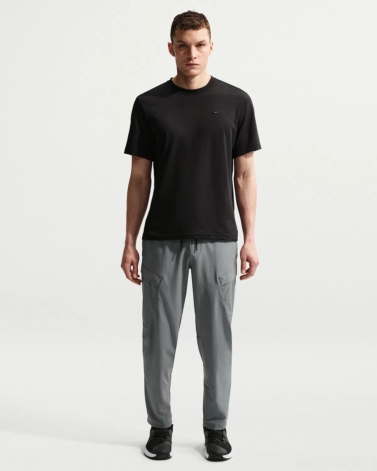 Мужские карго-штаны Nike Unlimited Dri-FIT Versatile, Smoke Grey/Black/Smoke Grey